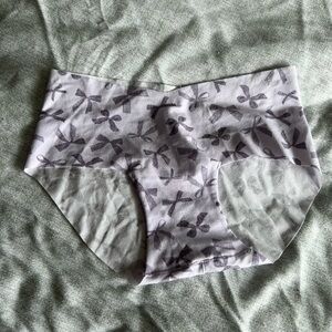 Victoria's Secret Purple Bow Print Panties